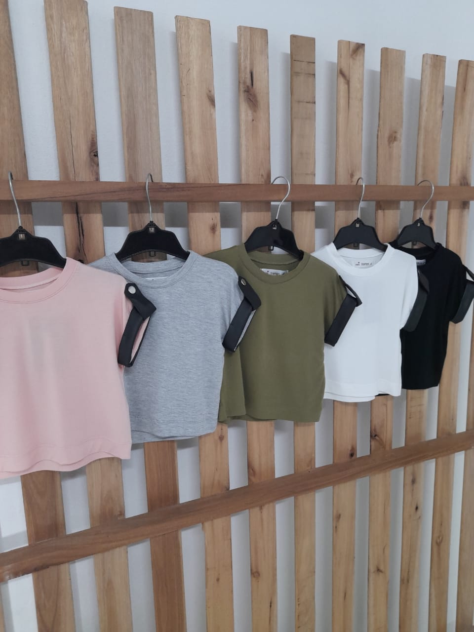 Remera Dina