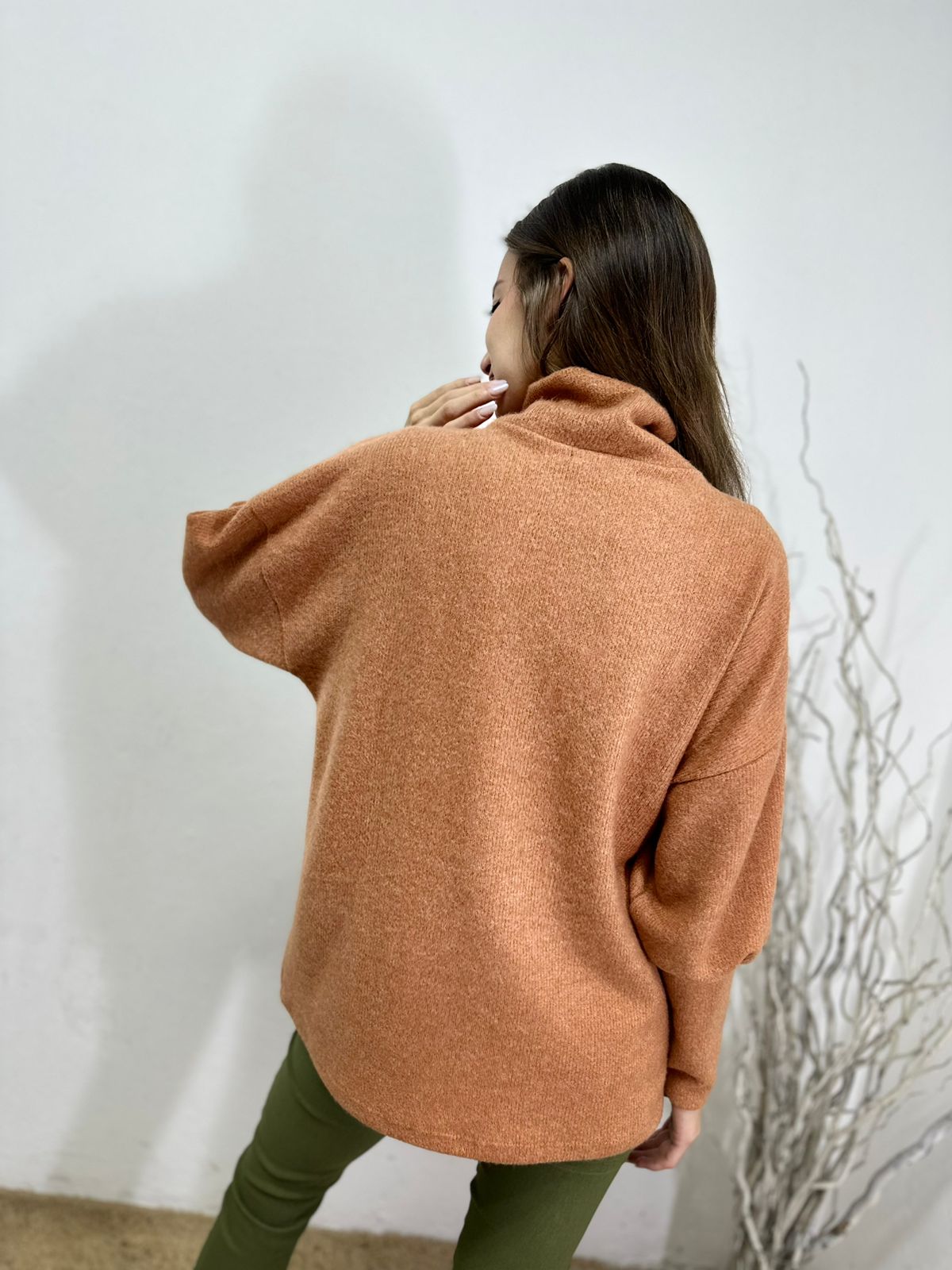 Sweater Idol